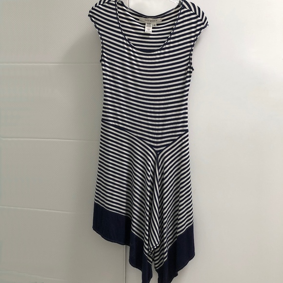 Max Studio Dresses & Skirts - MAX STUDIO BLUE WHITE STRIPE DRESS XS